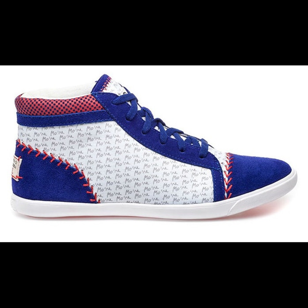 Mo'ne Davis, Little League Shoe Collection